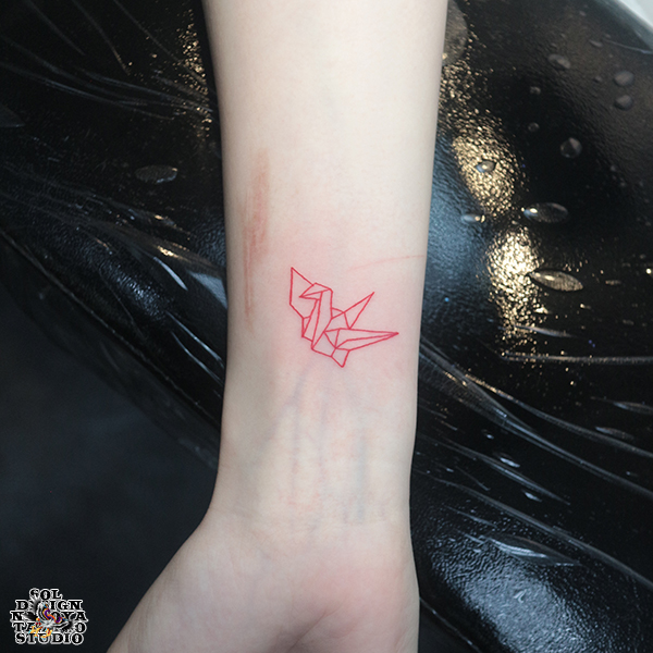 名古屋　タトゥー　女性